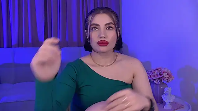 adrianatoress - AdrianaToress's free webcam - UK Sex Cams