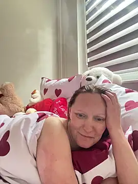 LindaLee90 -   cam model
