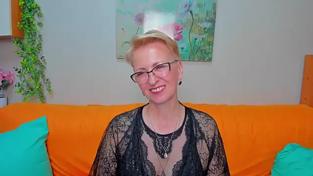 iamyourdream89 - Iamyourdream89's free webcam - UK Sex Cams