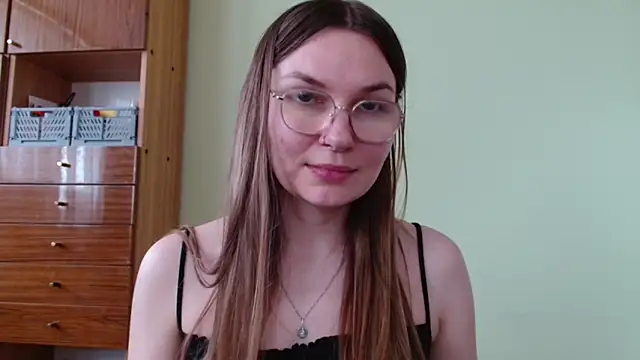 LooveELLYx webcam