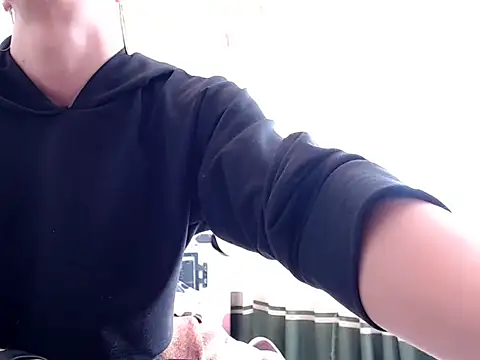 saara_johnson496 - Saara_johnson496's free webcam - UK Sex Cams