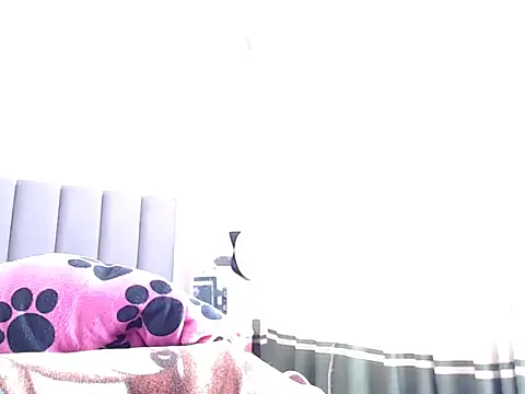 saara_johnson496 webcam