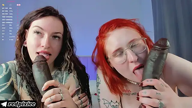 omgsexxxypixie webcam