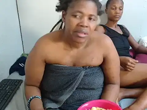 KittyPussyZA webcam