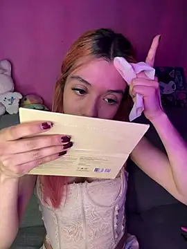 Valen-Foxx1 webcam