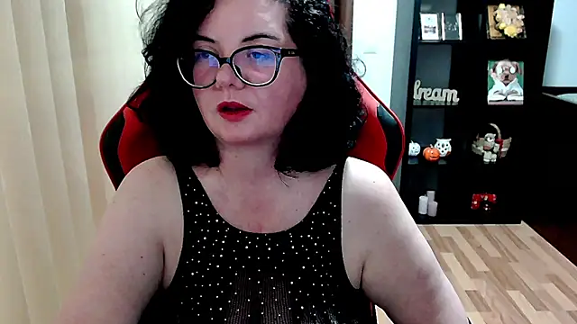 misstroublle - MissTroublle's free webcam - UK Sex Cams