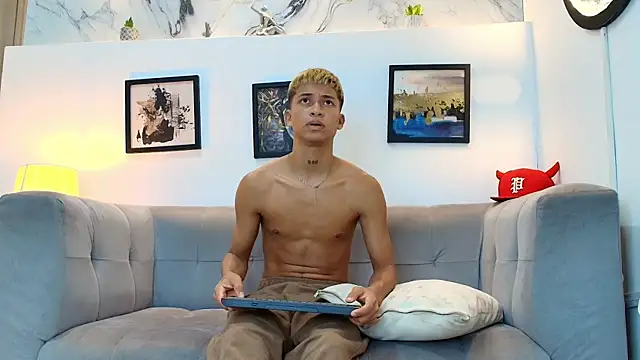 GOLD_BOYS webcam