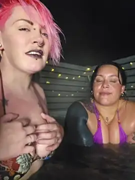 pinkthehawk (G milf) - Eat each others pussy