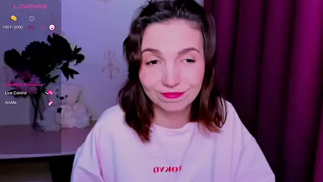 KindHazelHere_ webcam