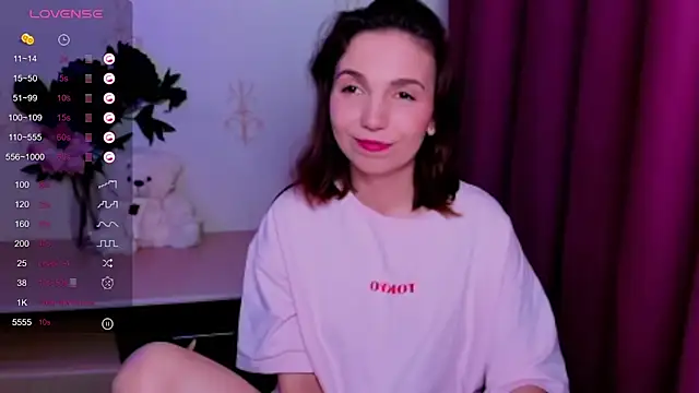 KindHazelHere_ webcam