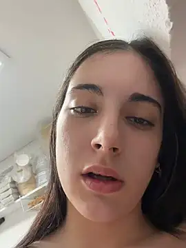 sexymelli18 webcam