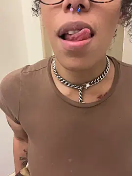 Desirae_Luciano