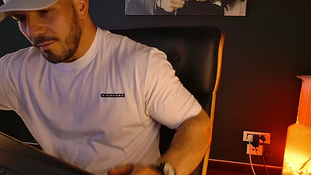 AngeloEric webcam