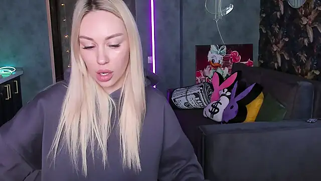 Blckmirrorr webcam