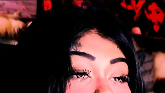 indian_dreamgirl webcam