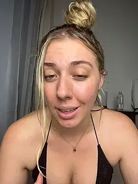 Aussielulu live sex cam
