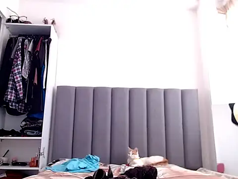 saara_johnson496 (T young) - surprise