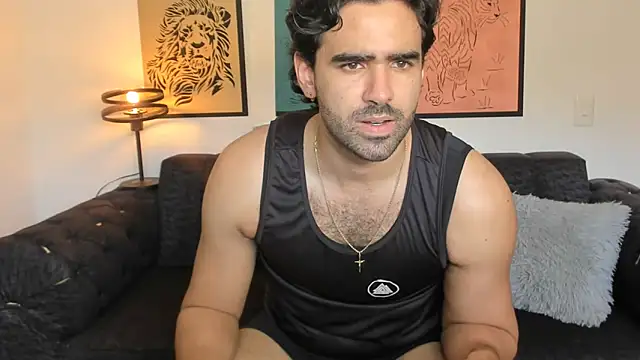 brad_martin (M young) - NAKED AND HARD DICK