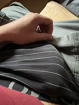 Hotguyj