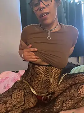  Desirae_Luciano chat room