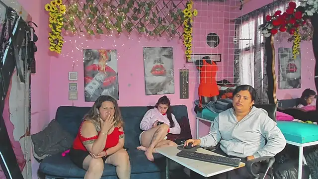 lesbiancuple webcam