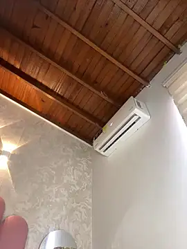 Kristy1_'s room