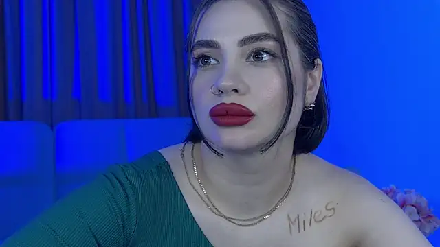 AdrianaToress webcam