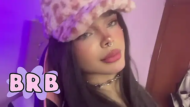 maki_xoxo (T teen) - oil in cock