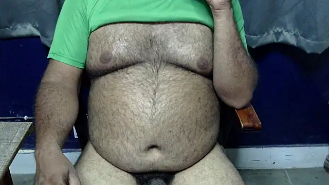 hairysubcub_70 (Ask my age) - Welcome To Daddy's Room. Make Daddy Cum.