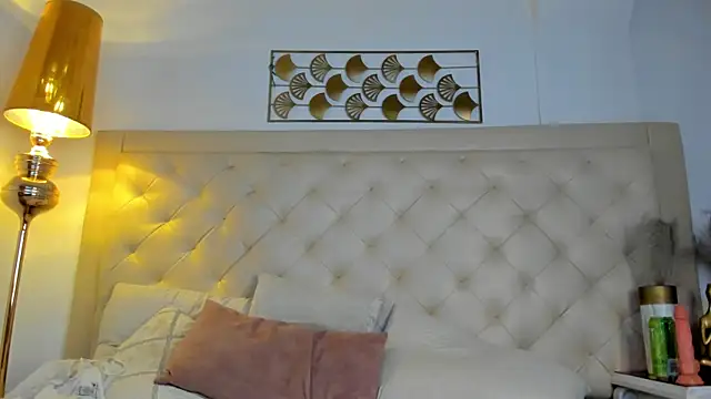 kitty_iris_ webcam