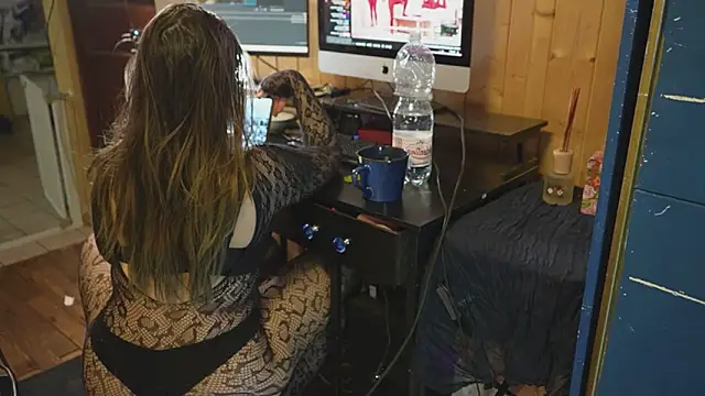VanessaDoyle webcam