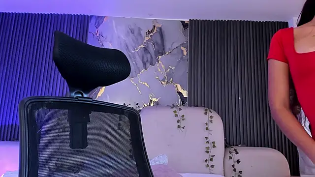 CarolineFyre webcam