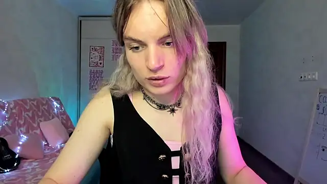 millikira006 - MilliKira006's free webcam - UK Sex Cams