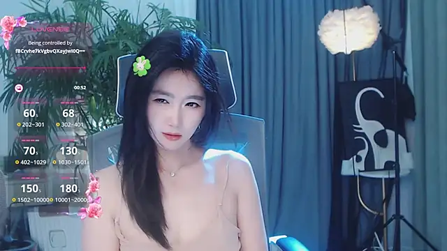 feifei-love (F milf) - 小粉塞入国王控制三分钟