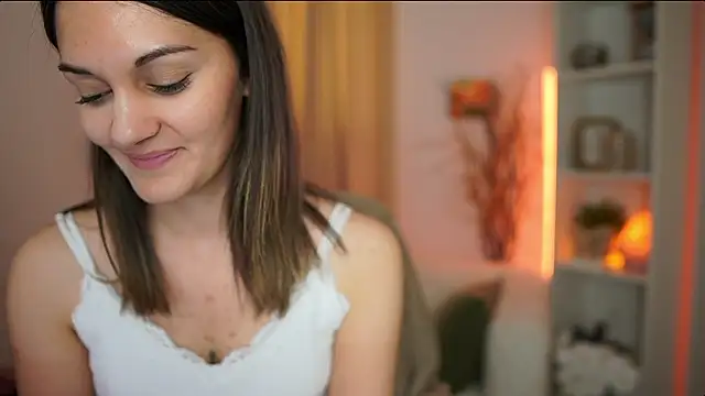 Clara_MoonX webcam