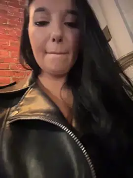 Tisha_Busty
