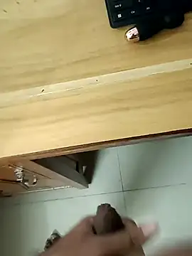 nick05inch webcam