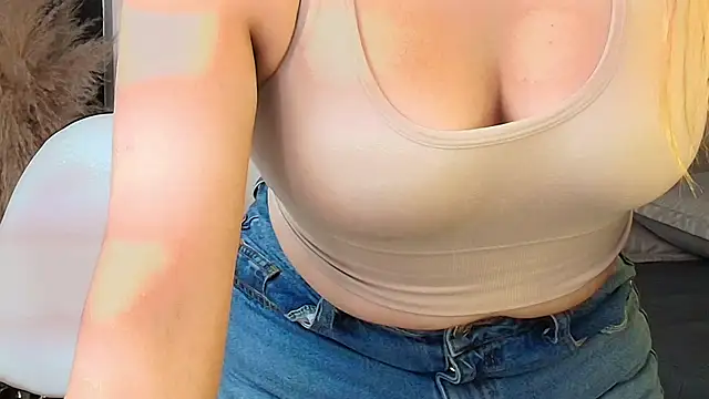 sheryl_jones webcam