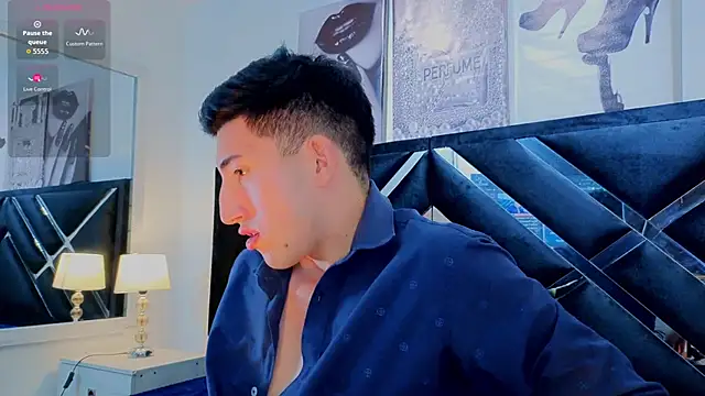 Un_Sluttyy webcam