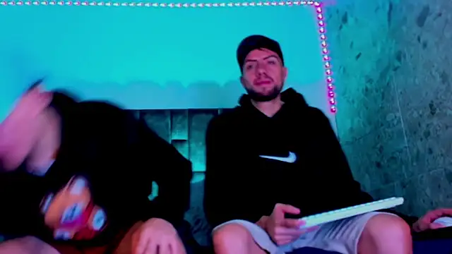 alex_and_christhoper webcam