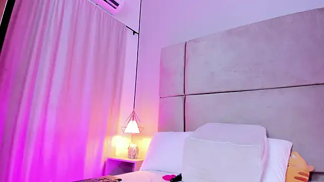 Martinna_Cooper_ webcam