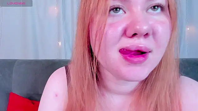 AlexaaBee webcam