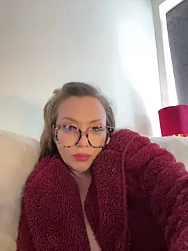 FemDom_RubyKnightXXO webcam