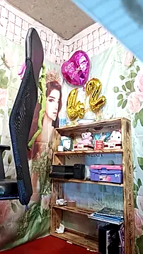 isis_milove webcam