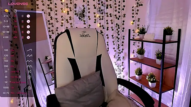 LinaBlossom_ webcam