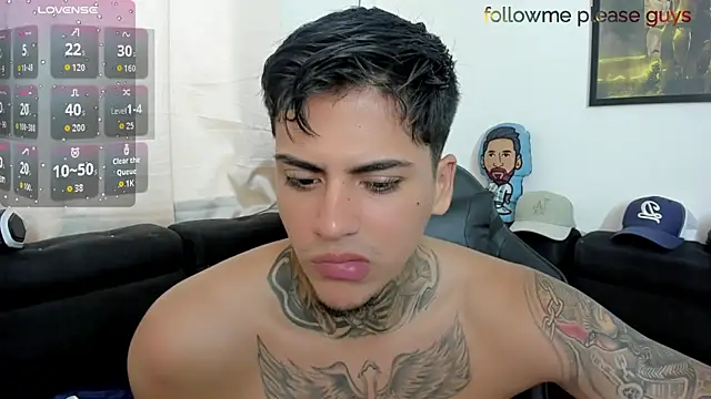 sweetlatinoboy webcam