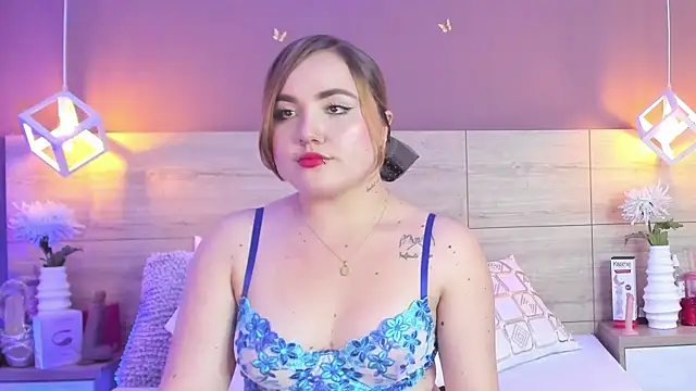 ElenaGilbertAdams webcam