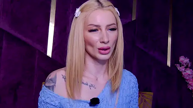 AngieShae webcam