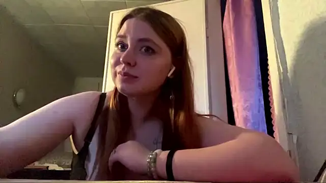 Violette_Iguina webcam