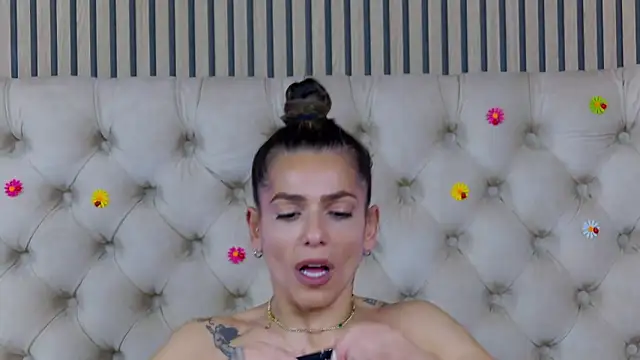 PlayfulShow webcam